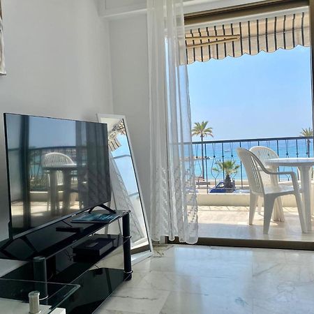 Le Mona Lisa, Vue Mer, Balcon Menton Luaran gambar