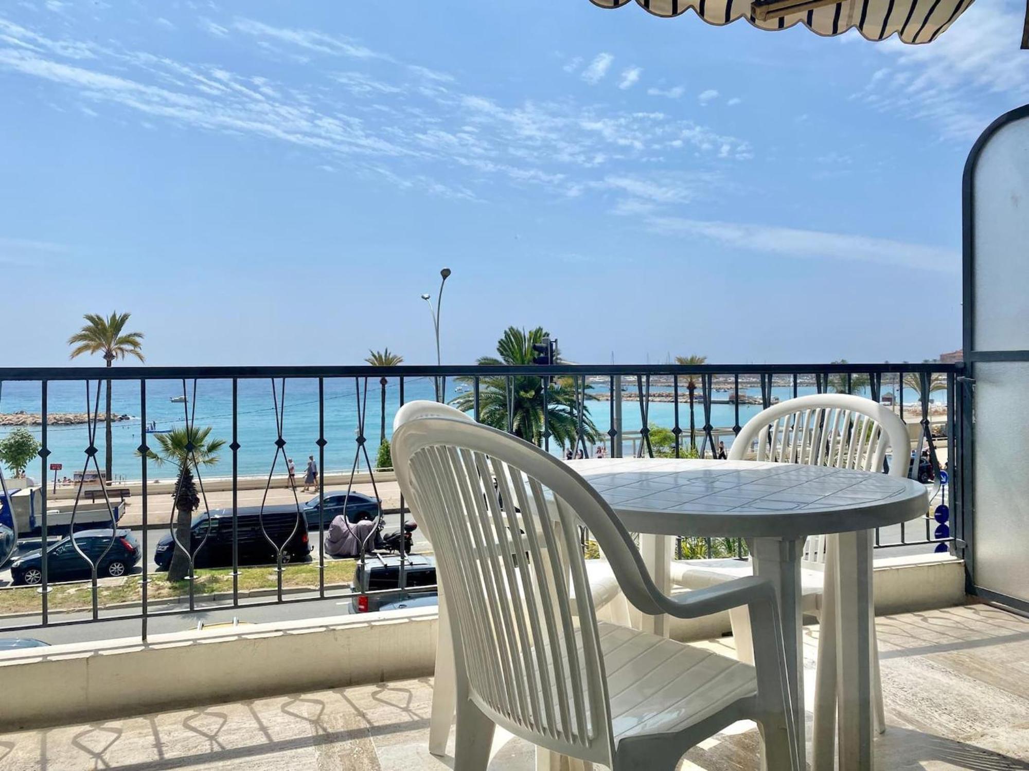 Le Mona Lisa, Vue Mer, Balcon Menton Luaran gambar